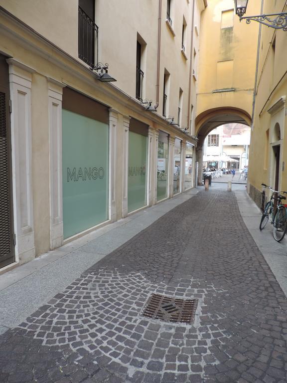Hotel La Residenza Leon D'Oro Mantova Esterno foto